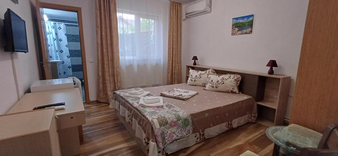 Hotel Casa Ella à Tuzla Extérieur photo