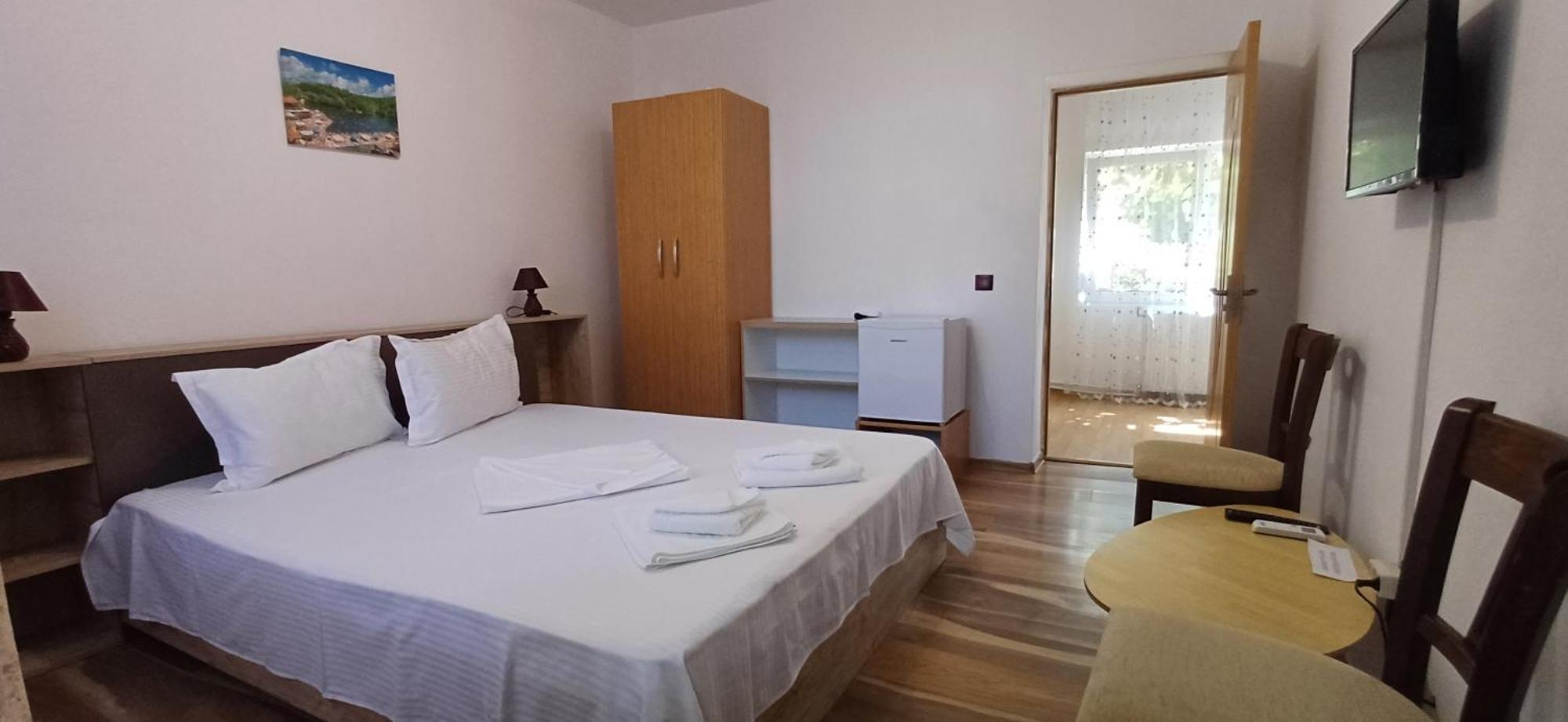 Hotel Casa Ella à Tuzla Extérieur photo