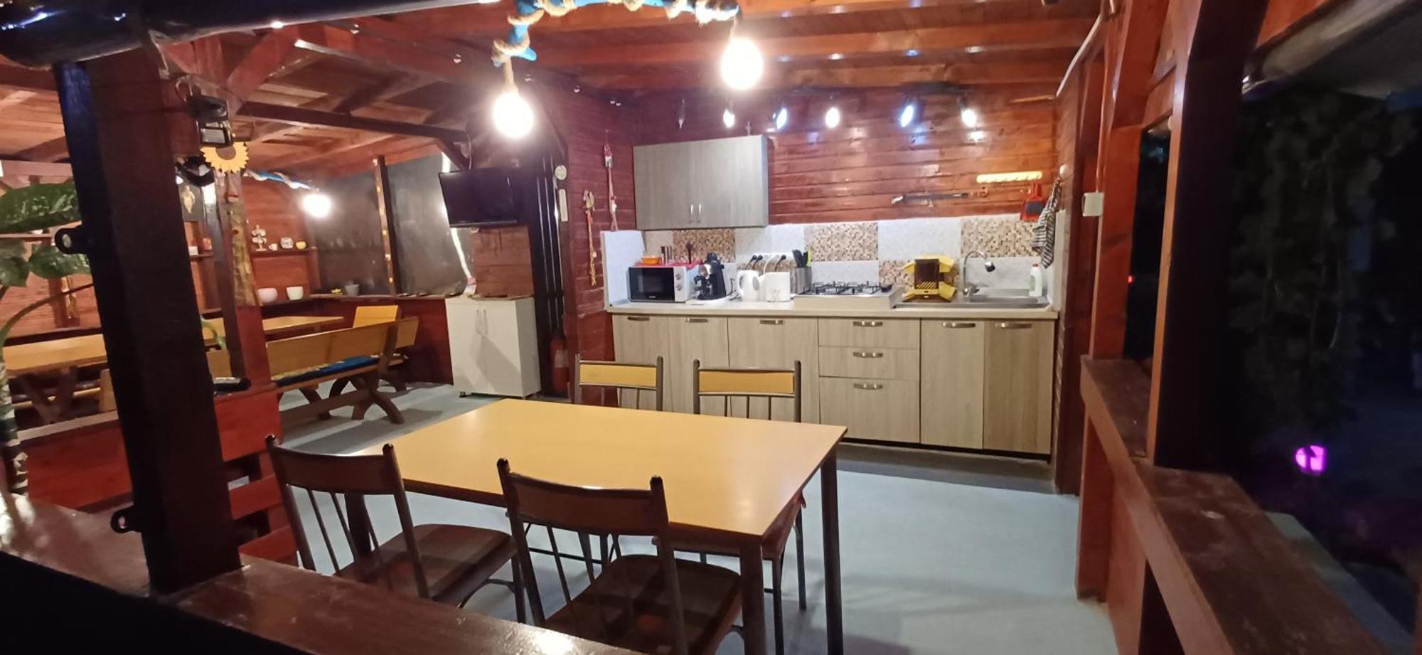 Hotel Casa Ella à Tuzla Extérieur photo